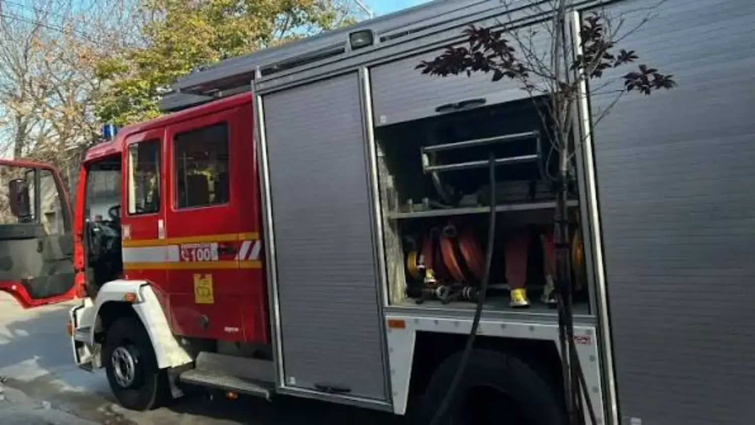 La dotación de la Unidad 39 regresó al cuartel después de comprobar que se trataba de una quema controlada en una obra en construcción.