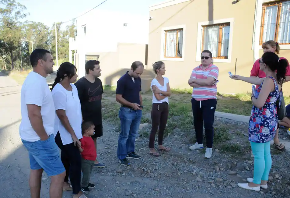 Asediados por los robos, vecinos del Procrear de Villa Cordobita viven con miedo 