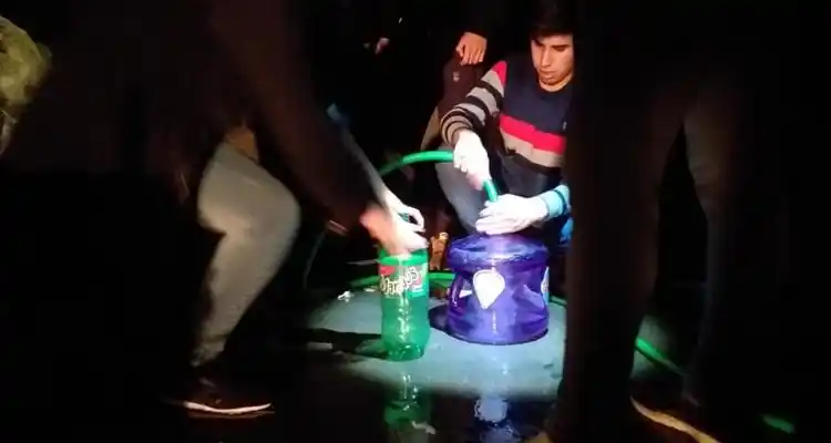 Apagón nacional: Polémica por los aumentos desmedidos de velas y agua mineral