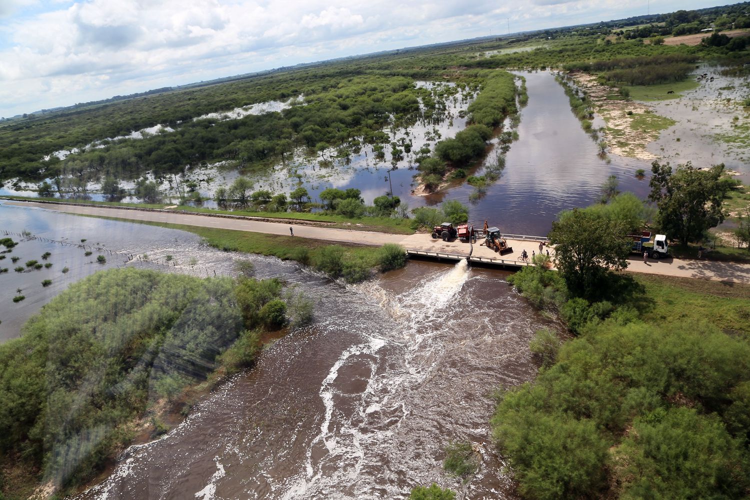 Créditos a productores afectados por la emergencia hídrica