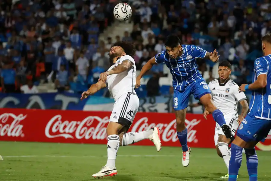 Godoy Cruz perdió en la ida como local ante Colo Colo