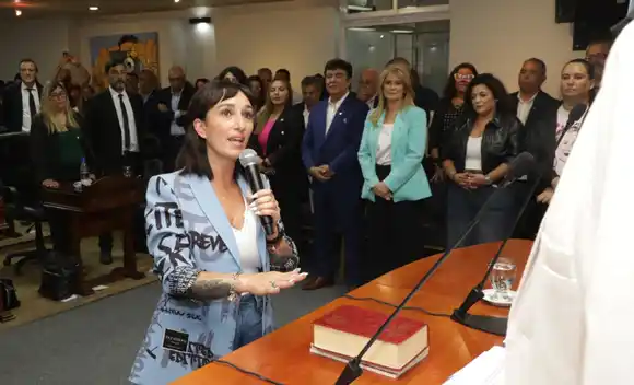 La Matanza: La flamante concejal Leila Gianni armó un bloque aparte de La Libertad Avanza