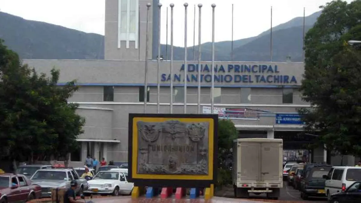 CAE BANDA DE TRATANTES en la frontera: rescatan a varias adolescentes que iban a ser sacadas del país
