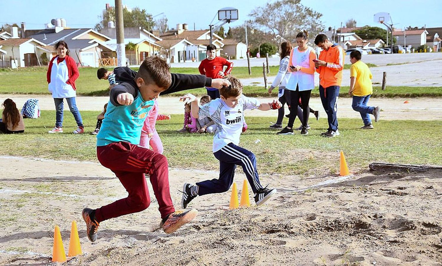 Realizan jornadas de estímulo para niños de escuelas del distrito