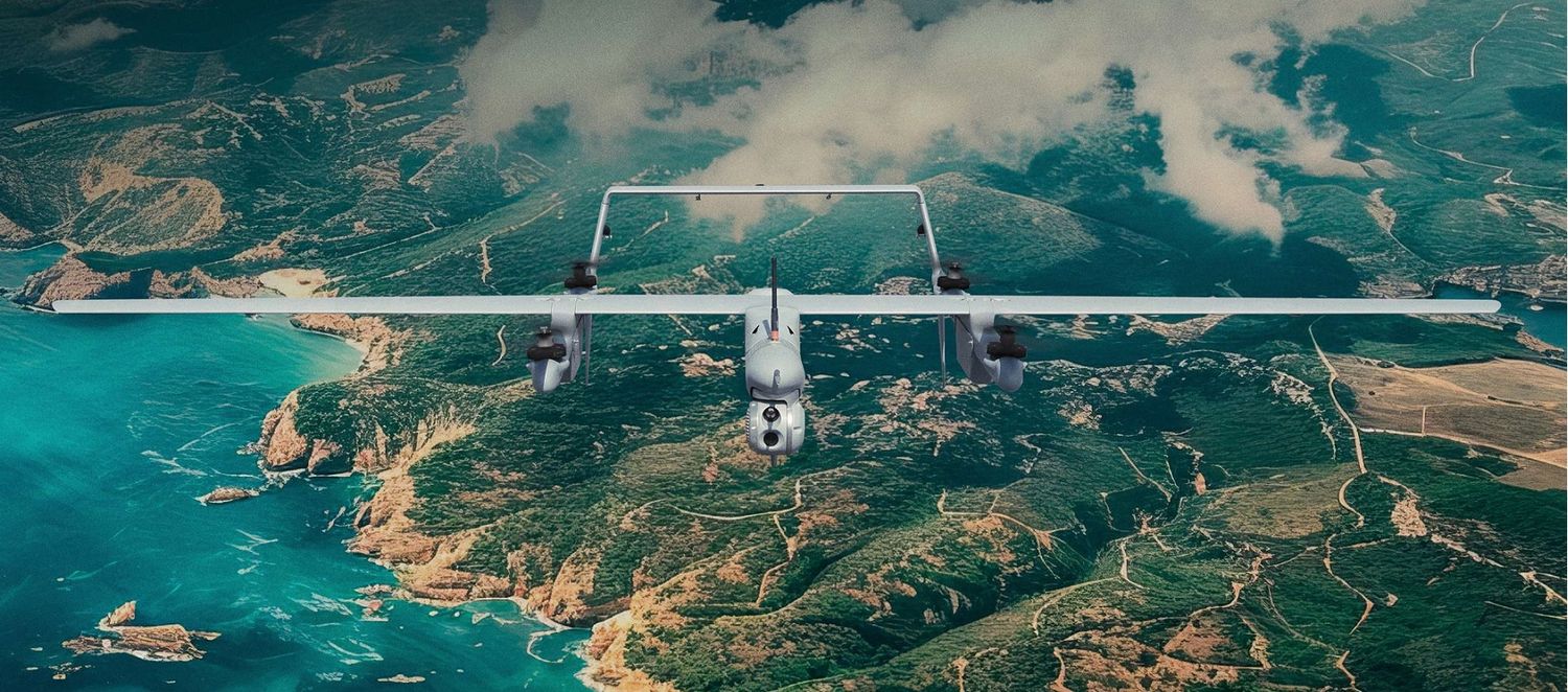La nueva versión VTOL del dron ALIACA pude despegar y aterrizar desde espacios reducidos, como la cubierta de un buque en alta mar. Foto: Airbus