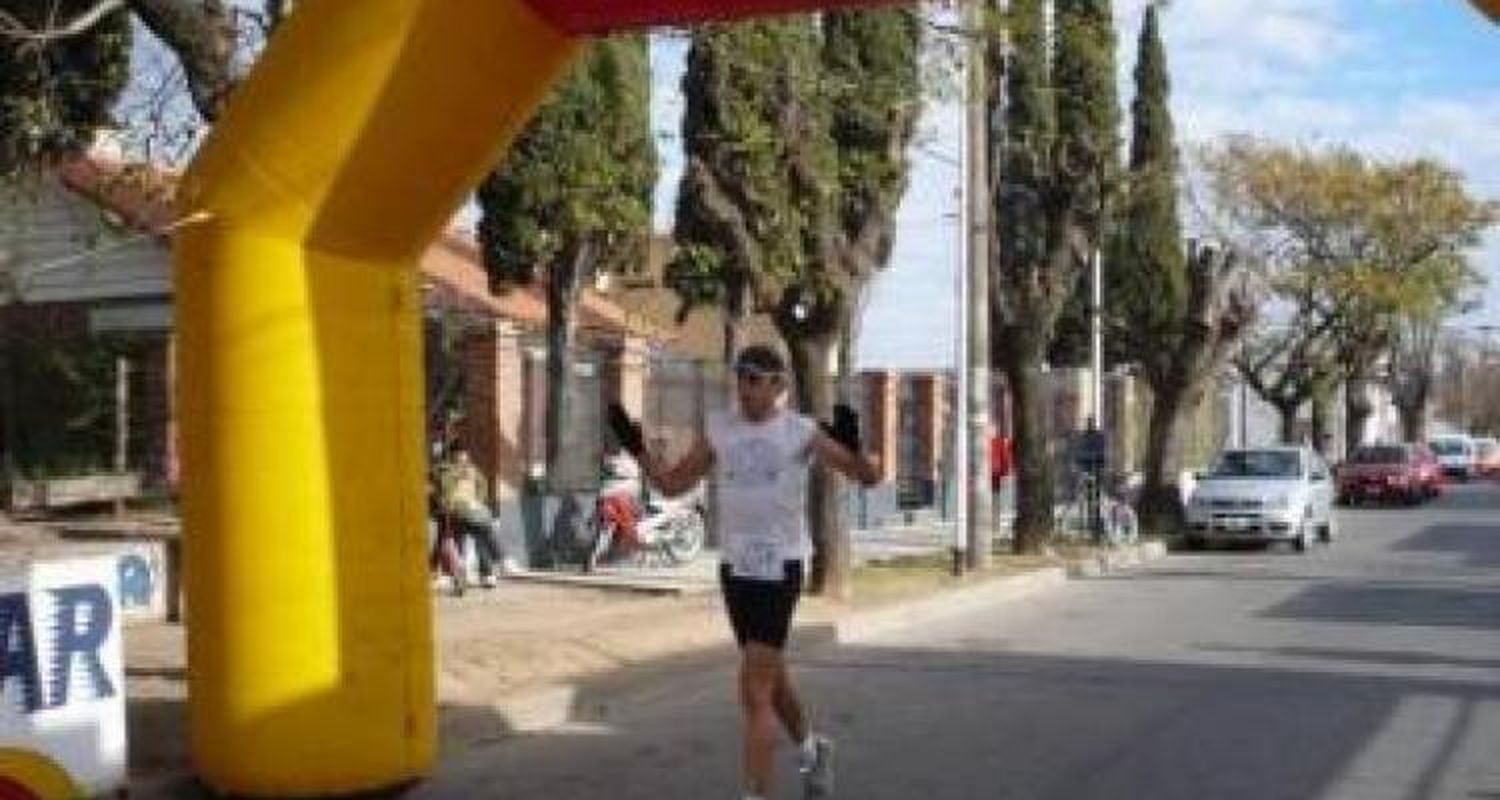 Gallina ganó en Defensores
