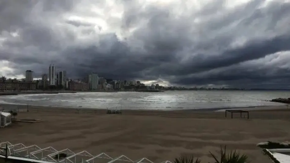  Se espera un martes con temperatura superior a los 30 grados y tormentas por la tarde 