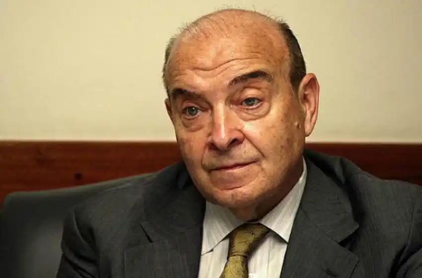 Cavallo: "Sufrieron la devaluación de Duhalde, pero no mi corralito"