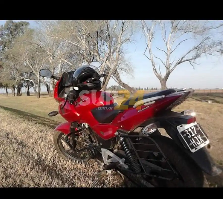 Gracias a un llamado, recuperaron la moto robada el sábado en la Santa Cumbia