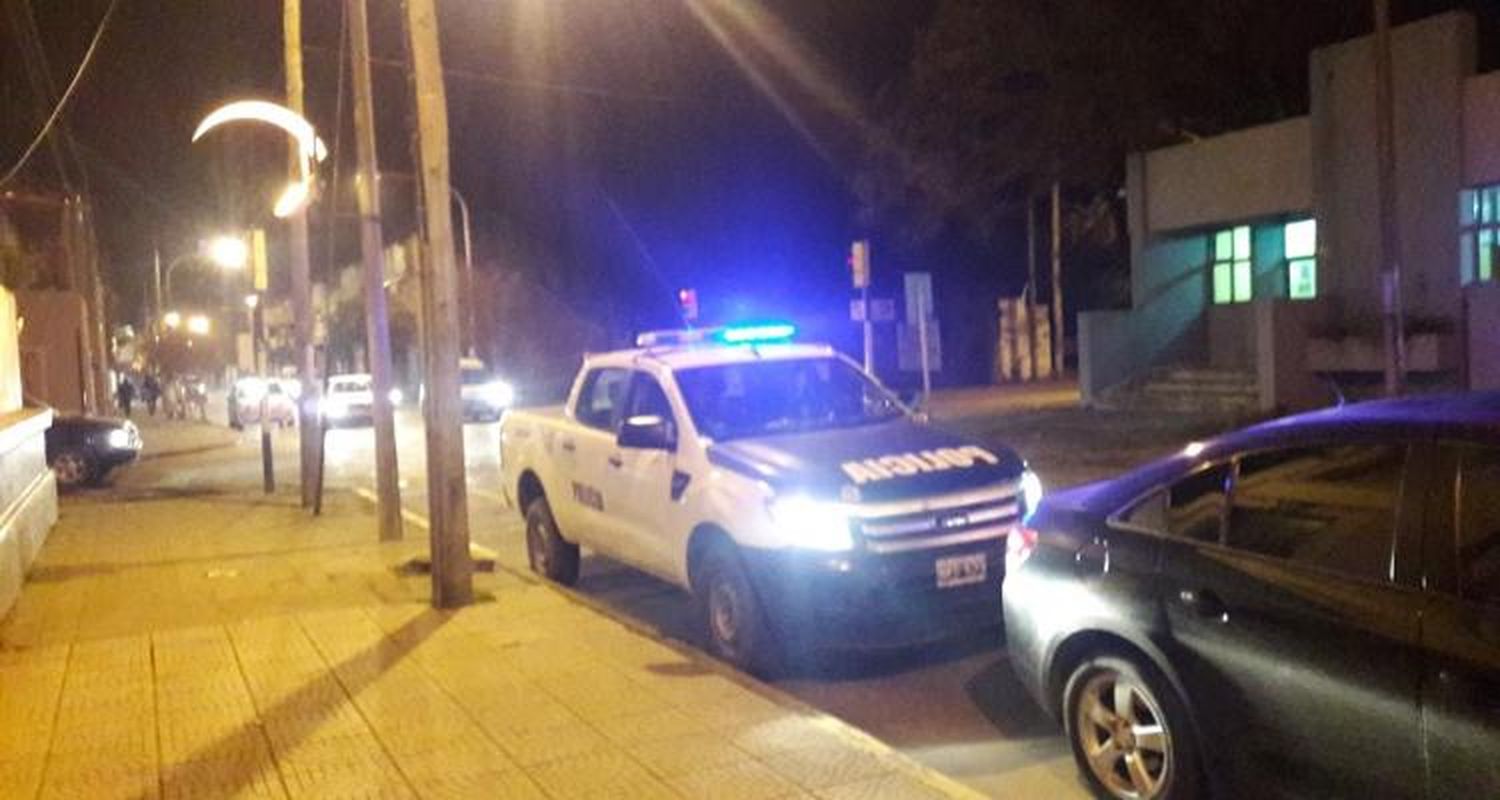 Dos robos, detenidos y una discusión barrial en el parte policial del domingo