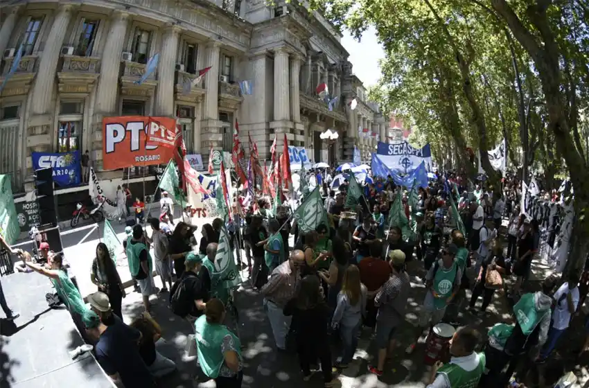 Todos los servicios que adhieren al paro general