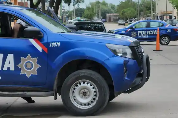 Se metió sin permiso a una casa pidiendo agua caliente, amenazó al propietario y quedó detenido