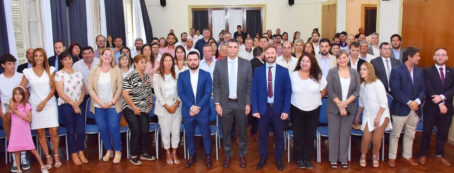 Cresto y Azcué formalizaron el traspaso de mando