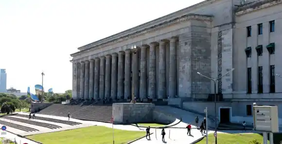 La UBA denunció una estafa millonaria: hay 4 detenidos y 17 personas investigadas