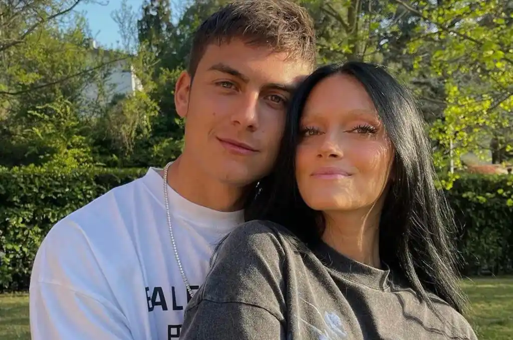 Los tatuajes temporales de la boda de Oriana Sabatini y Paulo Dybala (Foto: Captura X /@aerysgot)