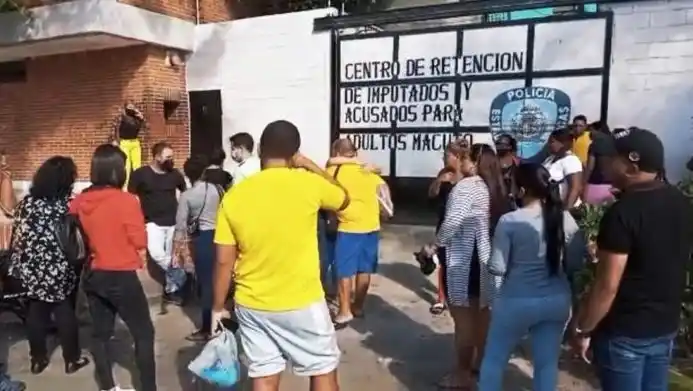 Excarcelan a cuatro ciudadanos juzgados por protestas en Los Roques