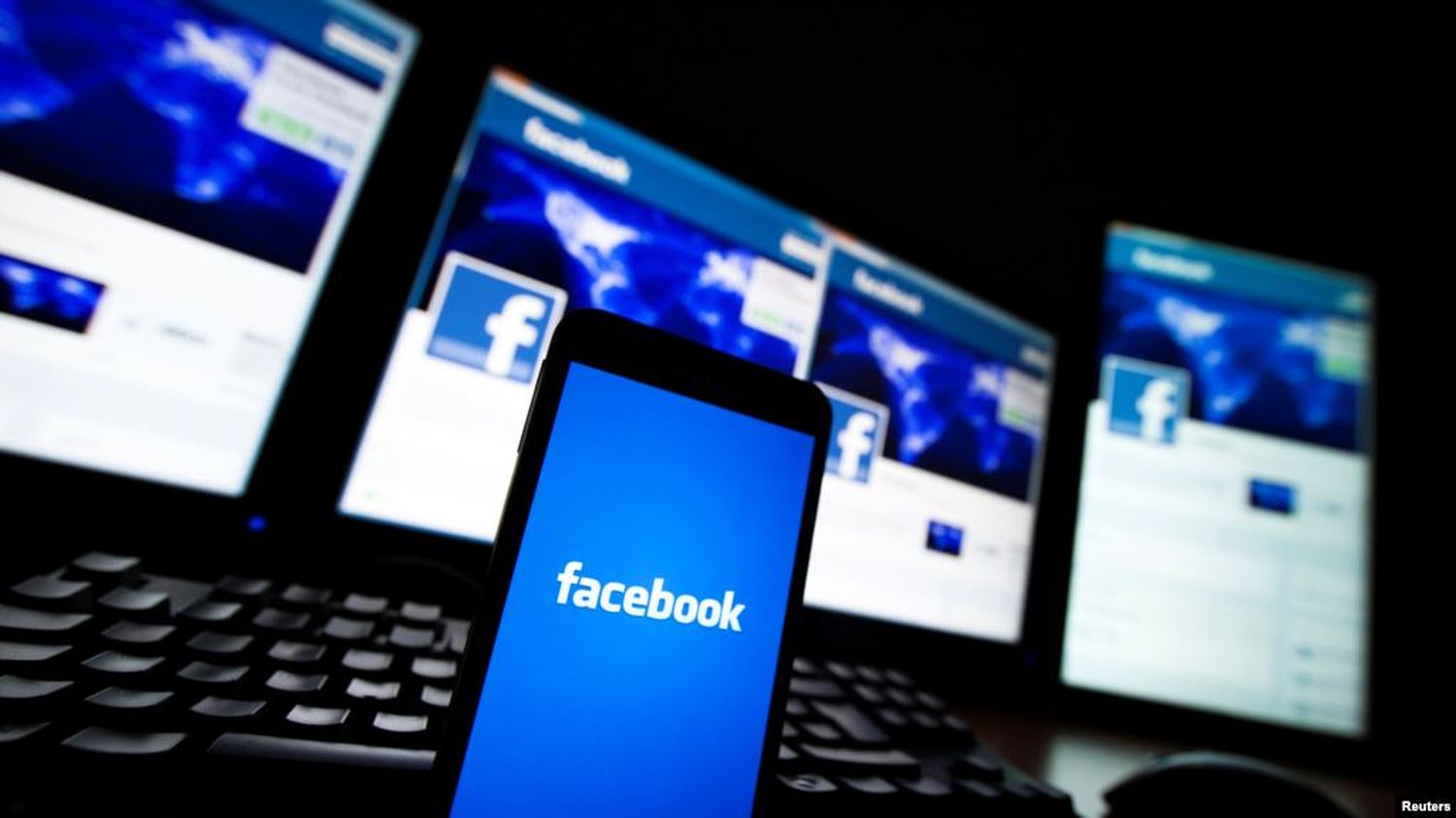 Amnistía Internacional emitió una dura acusación contra las corporaciones de internet dominantes en el mundo