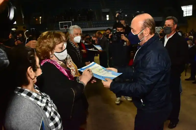 Insfrán destacó el derecho de cada formoseño de ser propietario de un pedazo de tierra