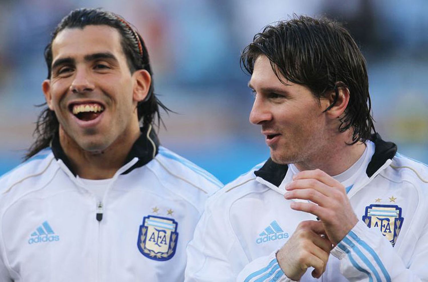 El regalo especial de Messi para la fundación de Carlos Tévez