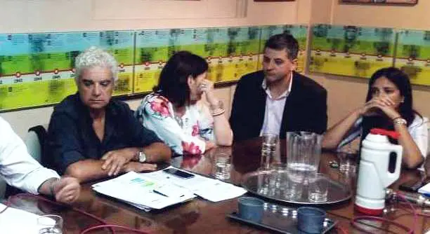 Seguirán discutiendo sobre salud