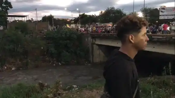 ¡NO LO CONSIGUEN! Continúa la búsqueda del niño arrastrado por la corriente en Barquisimeto (+Video)
