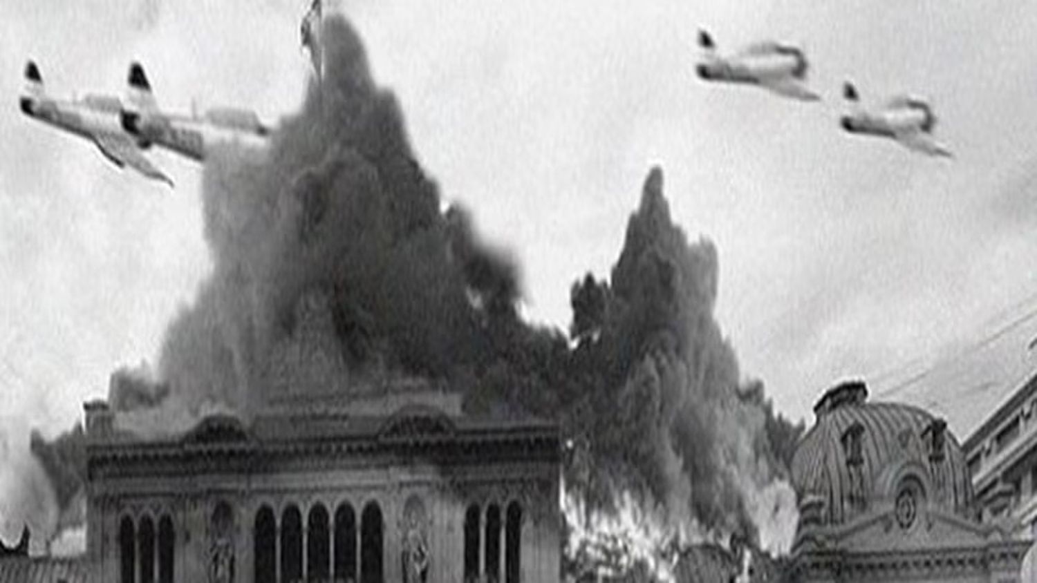 Bombardeo de 55´ aviones