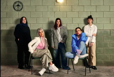 Se estrenó en "En el Barro": quiénes es quién en la nueva serie de Netflix