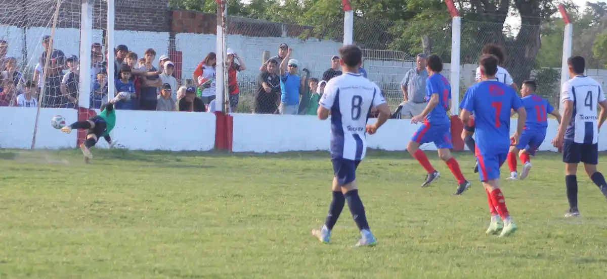 Final infartante: La Academia venció a Sportiva y estiró la definición