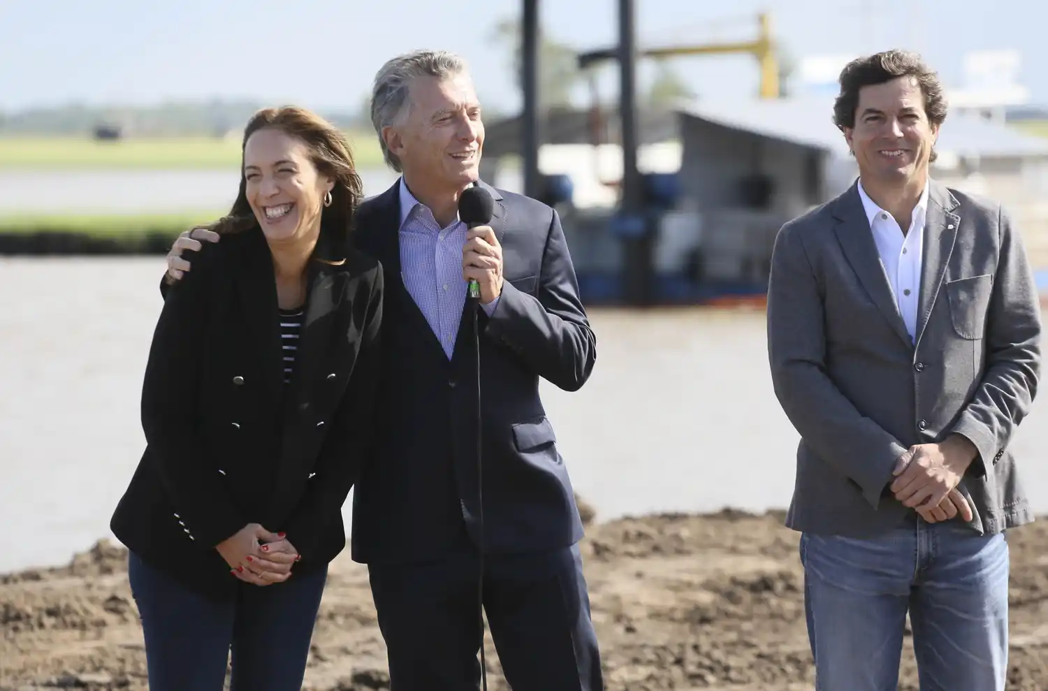 "Vidal y Macri, el gato, terminan la obra del Arroyo El Gato", bromeó el presidente en acto en Roque Pérez