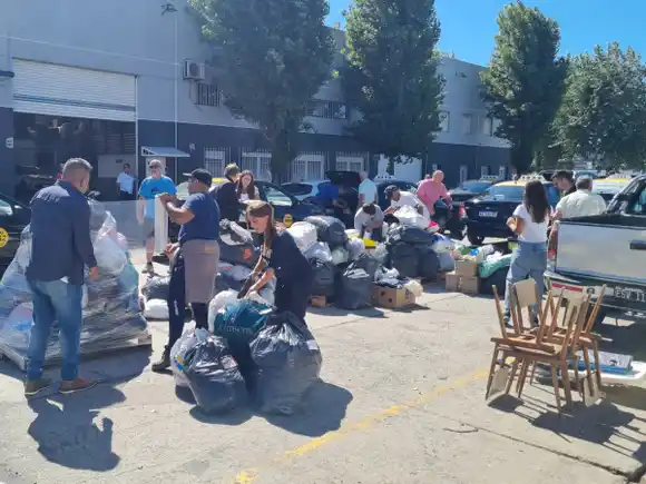 Llegaron a Bahía Blanca más de 100 toneladas de donaciones enviadas desde el puerto de Mar del Plata