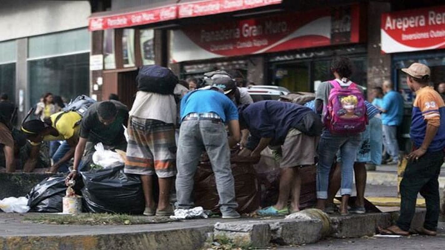 POTENCIA PETROLERA QUE MATA DE HAMBRE  a sus habitantes: las terribles cifras de inseguridad alimentaria en Venezuela