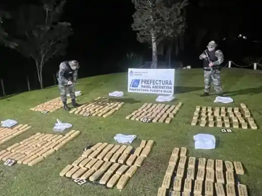 Hallaron más 200 kilos de droga en el Río Paraná