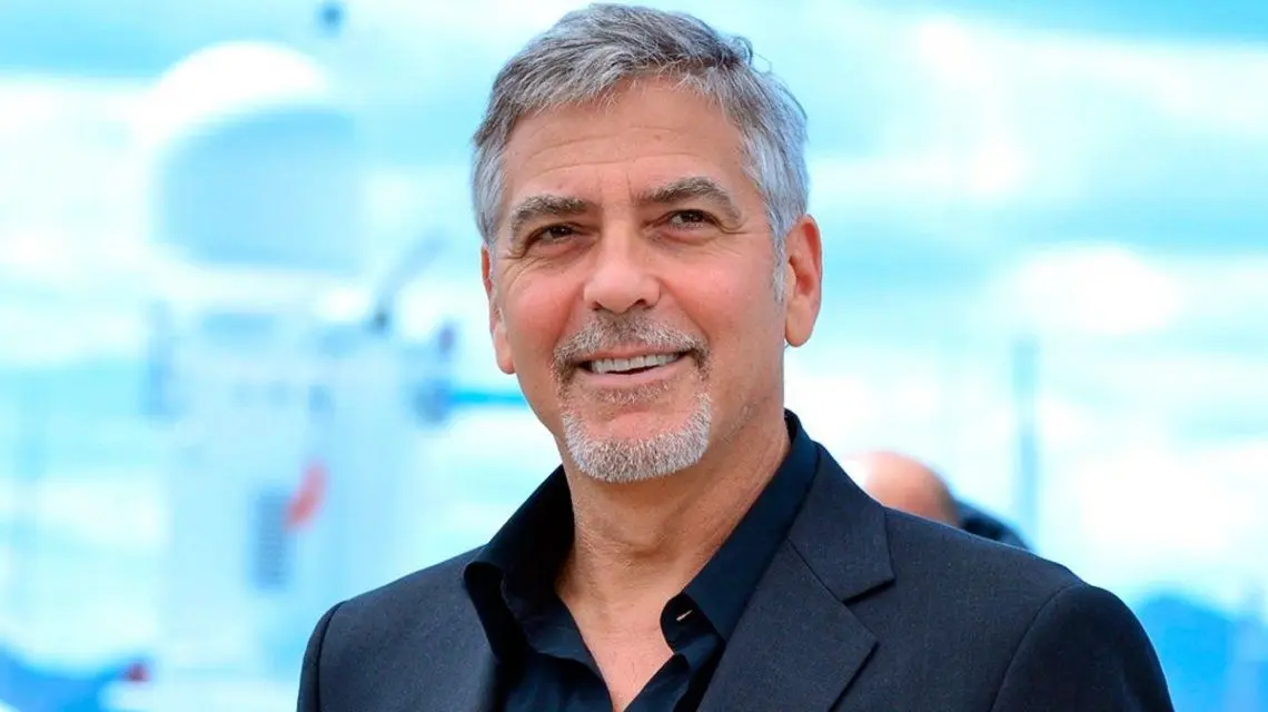George Clooney, irreconocible en el tráiler de «Cielo de Medianoche»