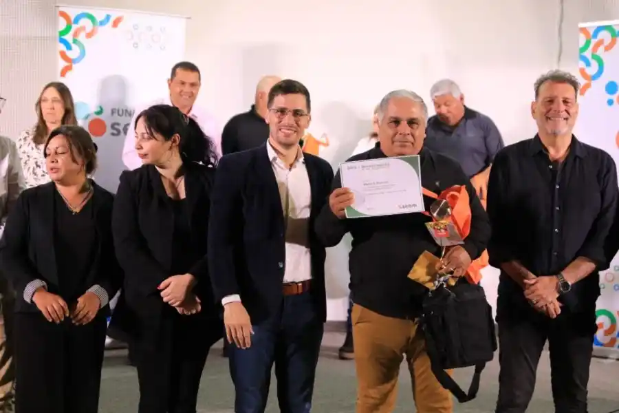 Reconocimiento a empleados con 25, 35 y 40 años de labor comunal y municipal