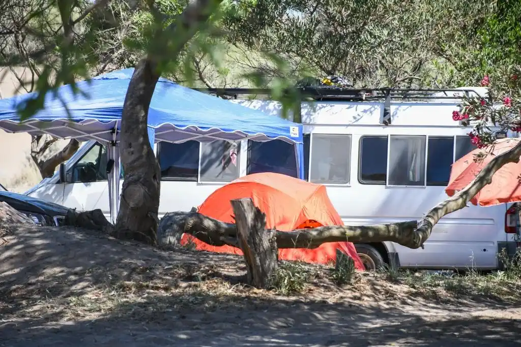 El Camping de Reta goza de una temporada con alta concurrencia