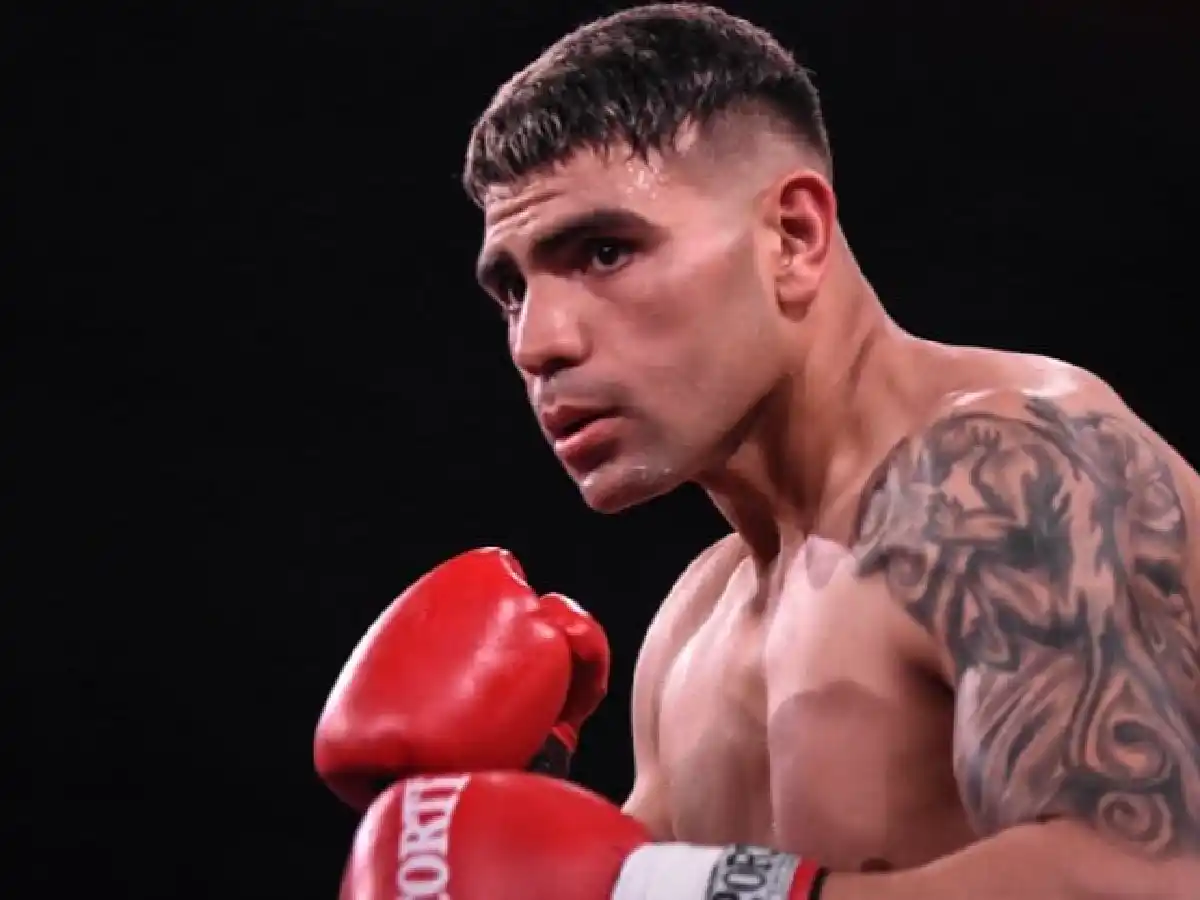  Suárez ganó por nocaut y sumó un nuevo título