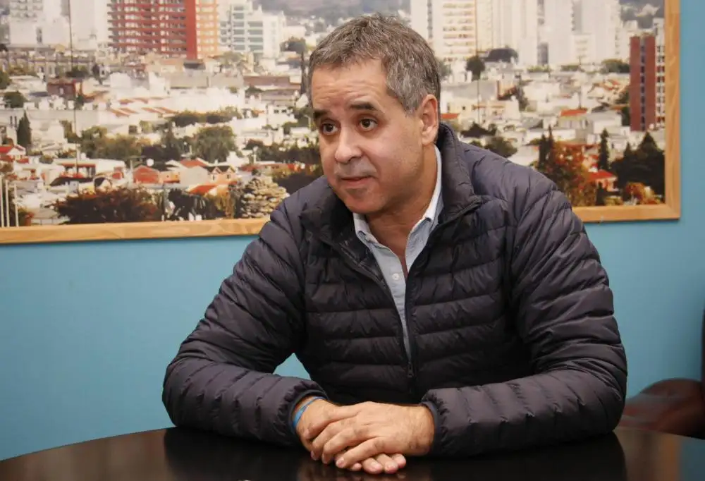 El sciolismo deja el armado local a Diego Bossio