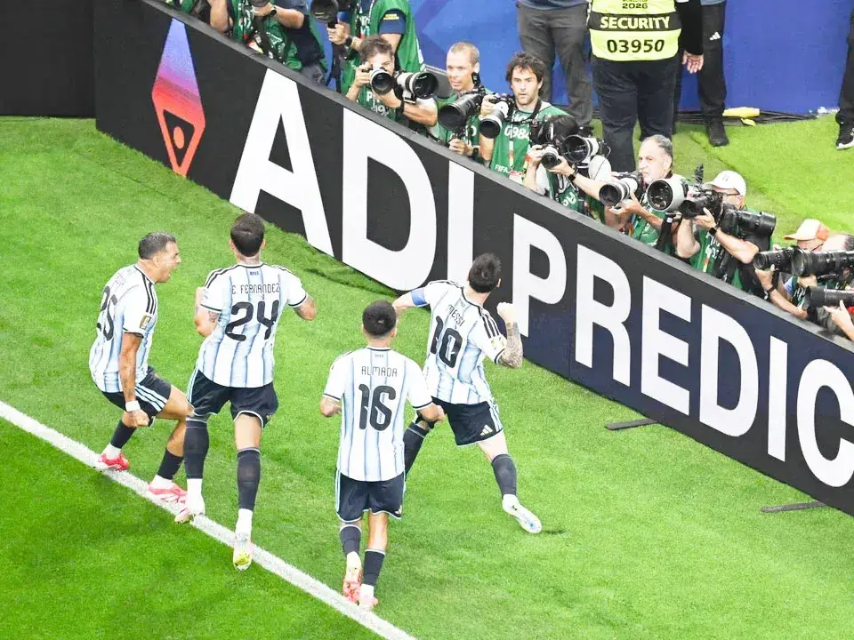 La Selección argentina se enfrenta con Suiza, en busca de un lugar en las semifinales del Mundial 2026