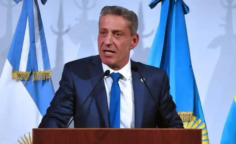 Chubut va a la Justicia contra la rebaja en las asignaciones y el aumento del gas