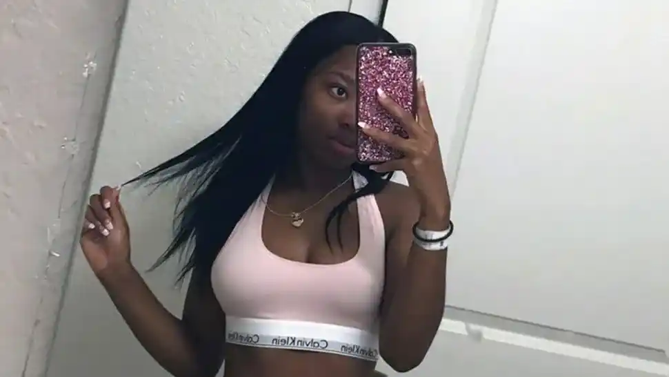 Una mujer murió baleada por su propio bebé en medio de una videollamada