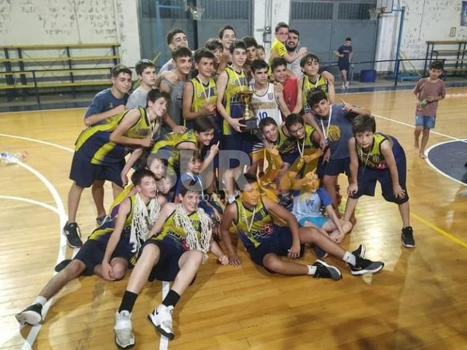 Centenario campeón de la Copa de Oro en U13