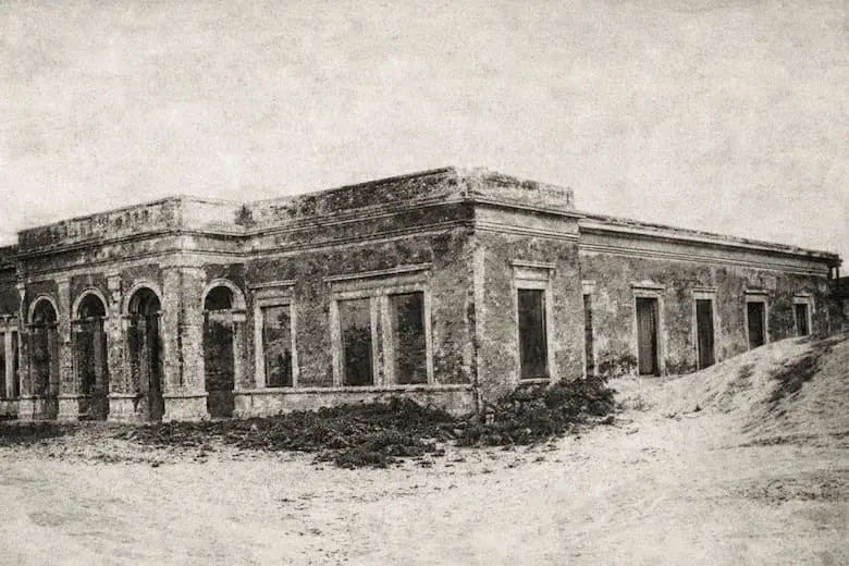 Fue un hotel de lujo y la arena "se lo tragó": las ruinas de Mar del Sud, a menos de 70 km de Necochea