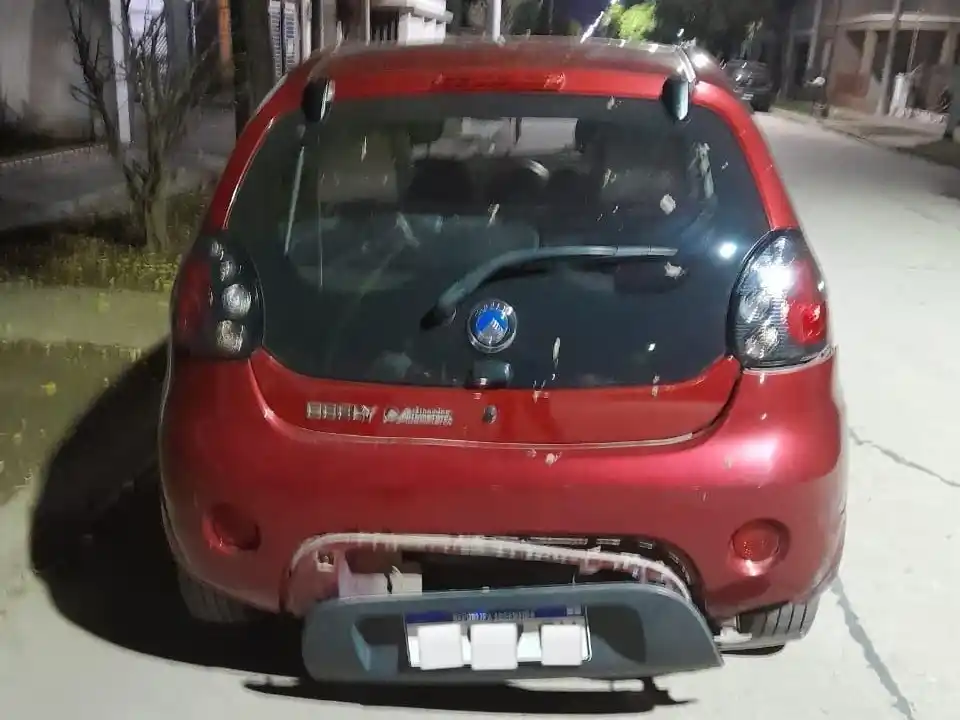 El auto involucrado en el choque.