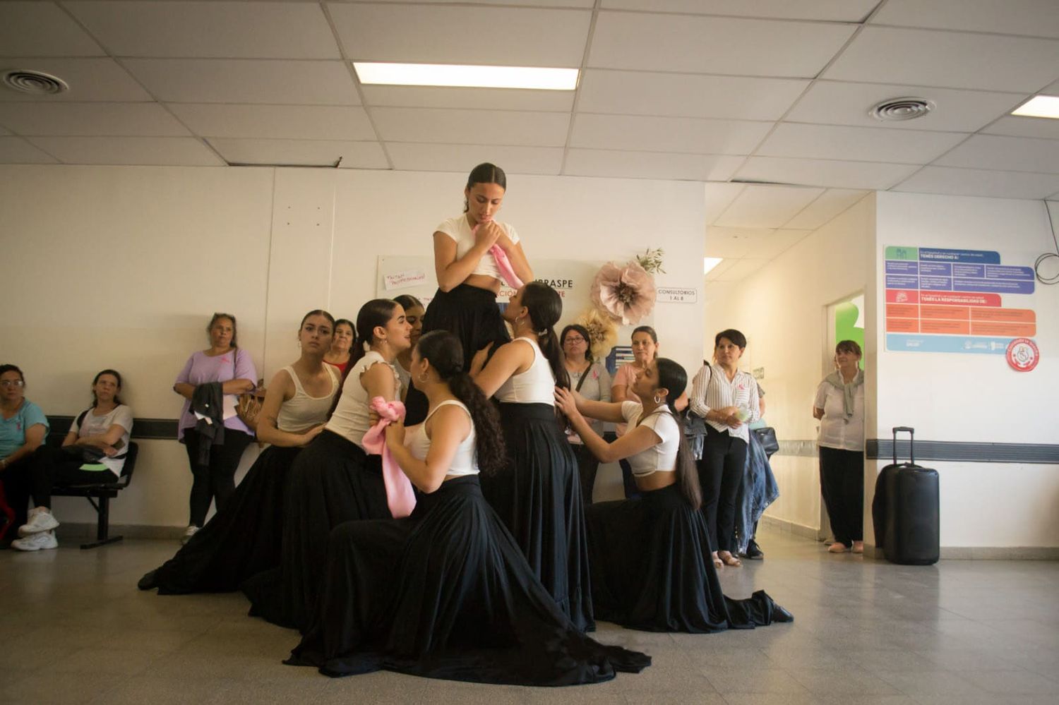 Las mujeres del Ballet Patria bailaron una zamba   (Foto gentileza Tamara García)