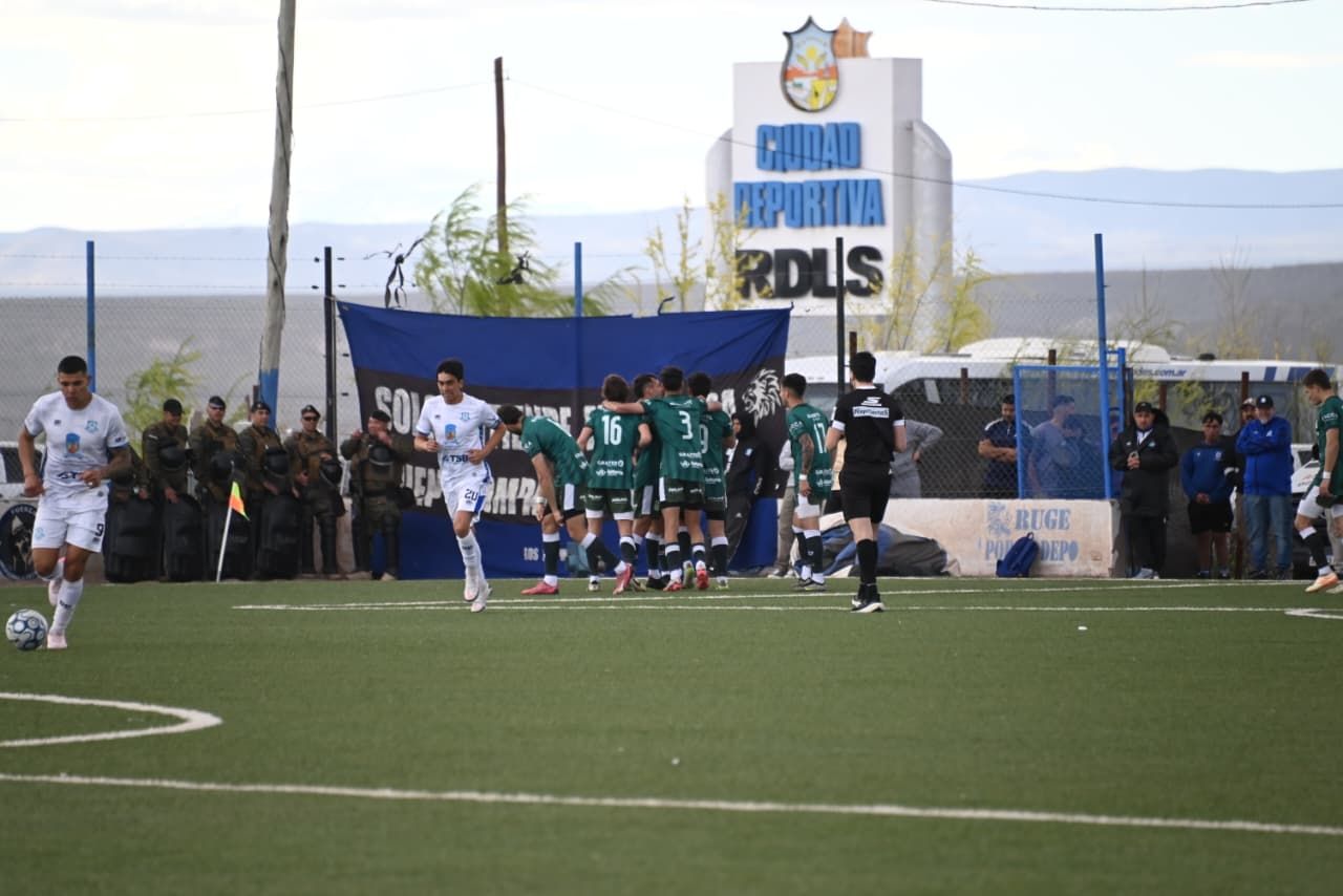 Los numeros no acompañan a Deportivo Rincón en condición de visitante en este 2025.