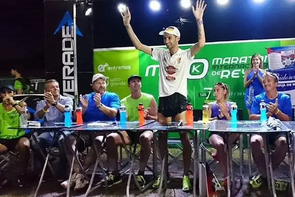 Federico Bruno lo hizo de nuevo en Concordia: ganó la 38ª Maratón de Reyes 