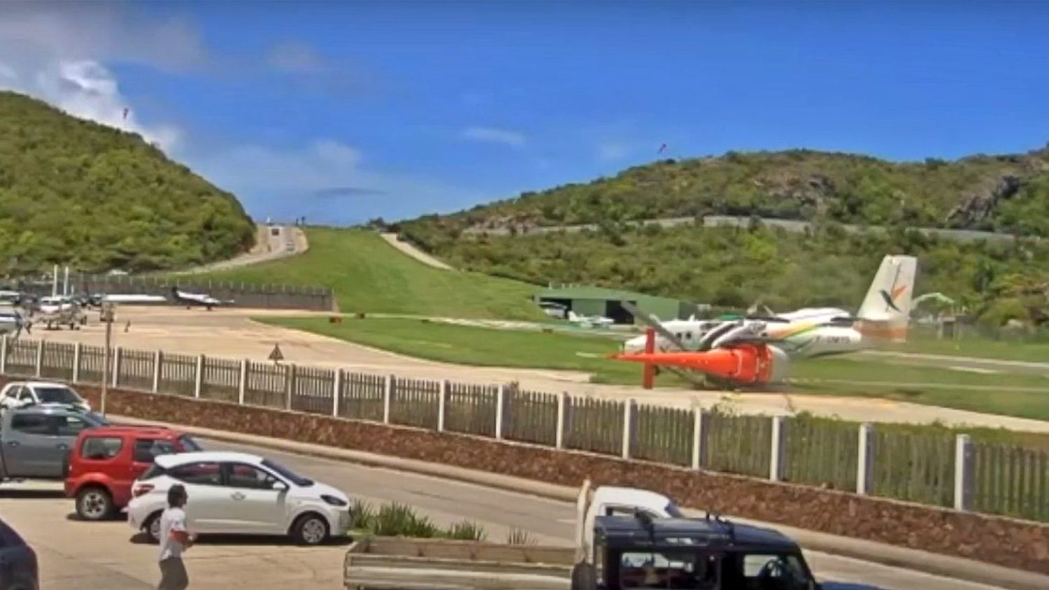 Collision Between an Air Antilles Express Twin Otter and a Helicopter in St. Barth: What We Know