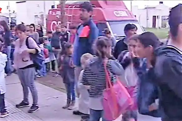 Robos y tiros en una escuela de Moreno: Padres y docentes reclaman seguridad