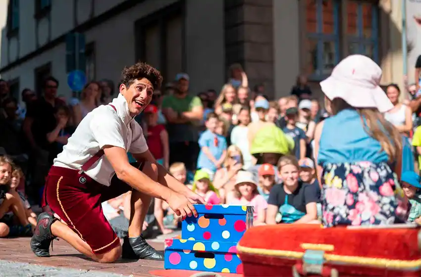 Tras su gira por Europa, Tony Fratello Clown se presenta en el Circo La Audacia