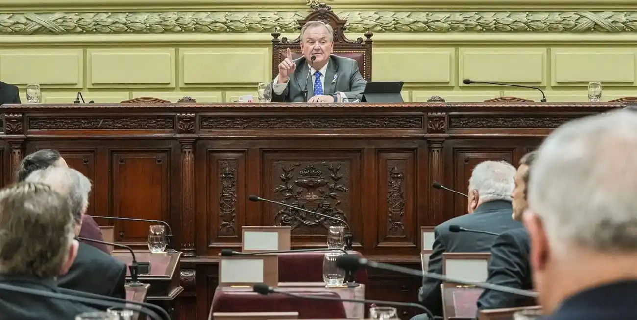 Felipe Michlig: "La nueva Constitución tiene que representar el sentir de todos los santafesinos"